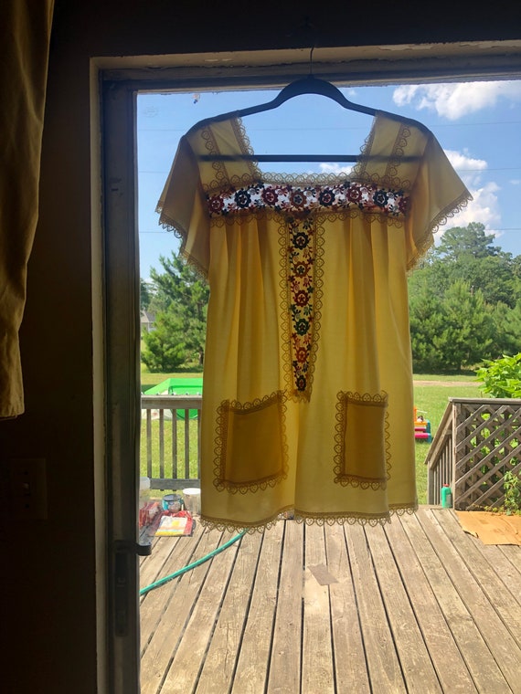 Vintage Yellow Embroidered Blouse - image 6