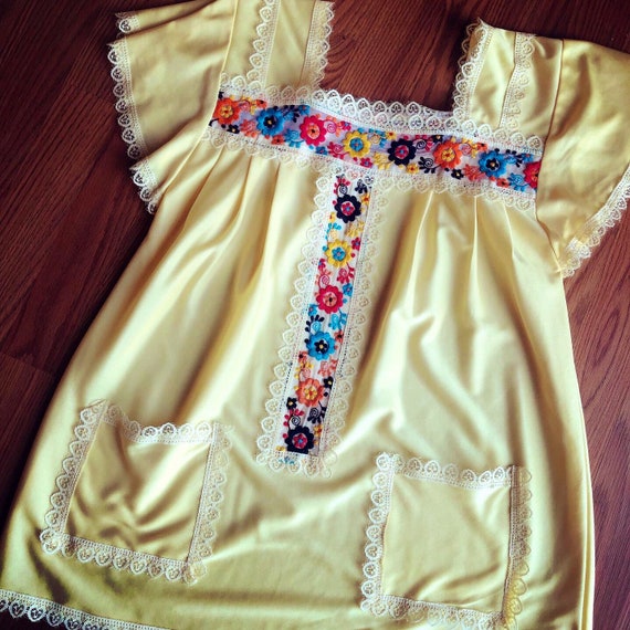 Vintage Yellow Embroidered Blouse - image 1