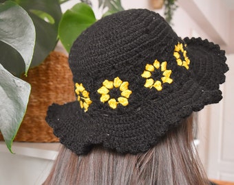 Crochet Daisy Bucket Hat, Cotton Woven Beach Hat, Cute Summer Sun Cap , Cloche Fedora Flower Fisherman Beanie