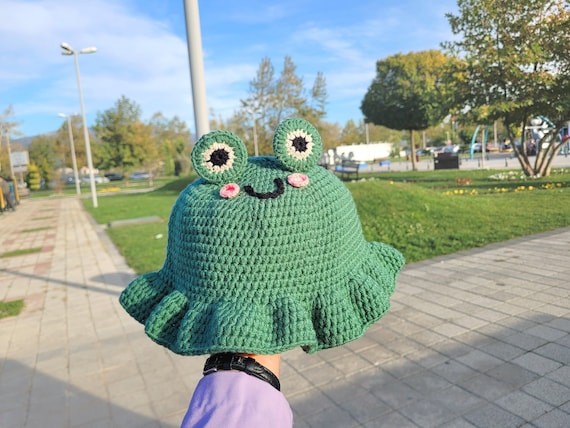 Crochet Frog Bucket Hat , Cute Froggy Bucket Hat , Animal Green