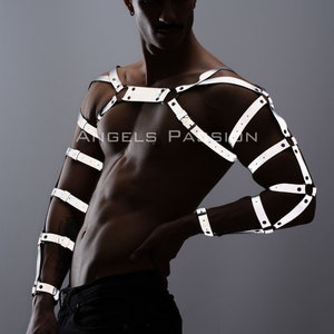 Men Harness Reflective, Chest Harness Men, Bulldog Harness, Male Harness, Leather Accessories, Glow in the Dark, Rave harness