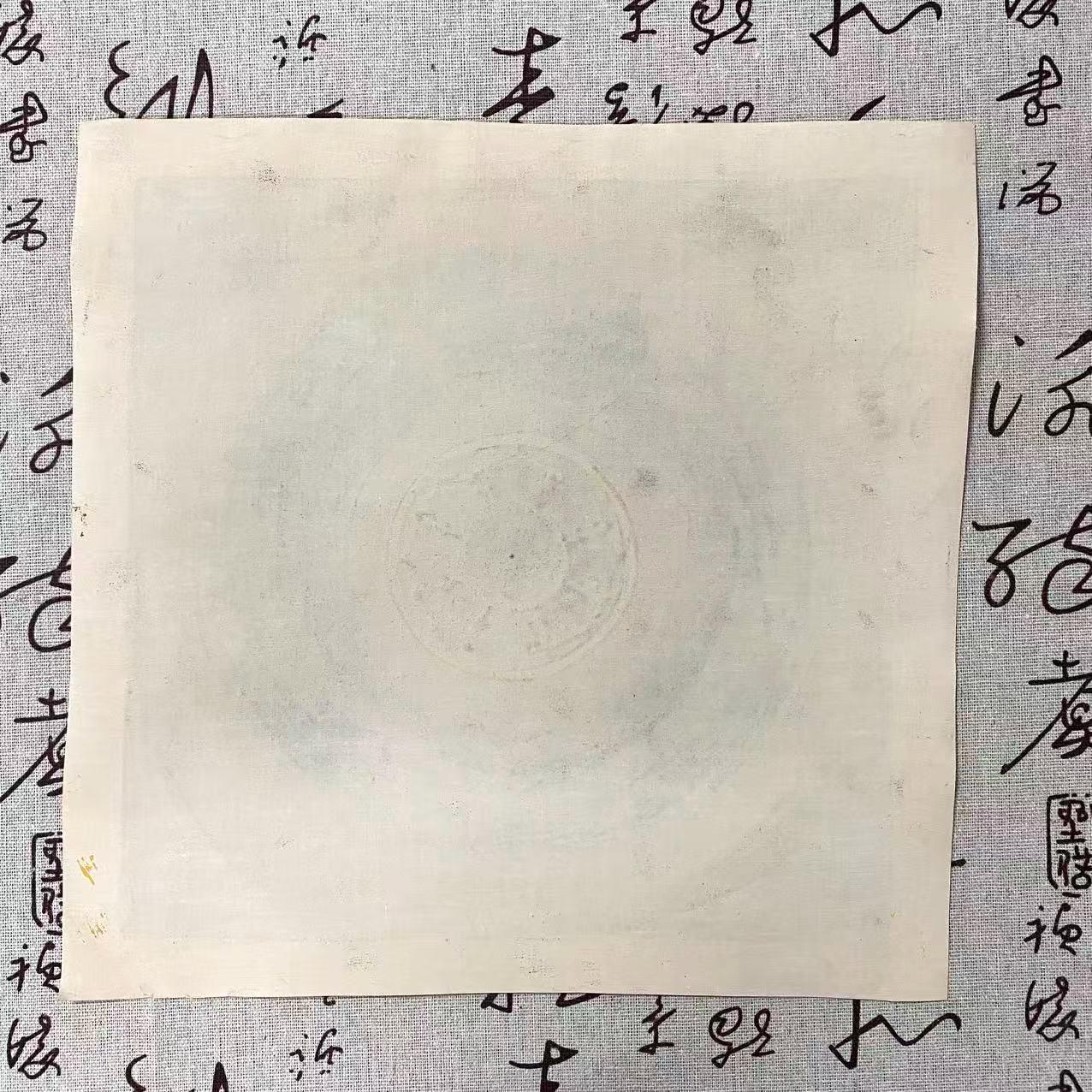 サンスクリット語の6音節マントラ（オーム）が刻まれた、純手描きの金 