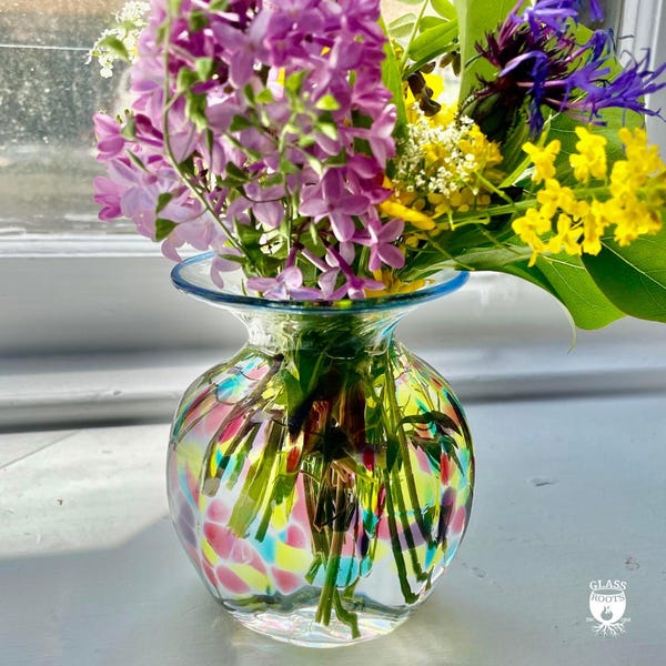 Petits vases bourgeons en verre soufflé