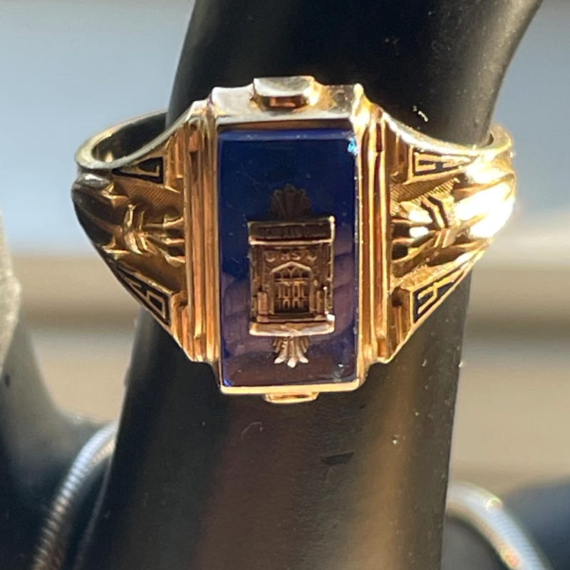 Class Ring - Etsy