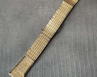 OMEGA Orologio da polso da donna in oro 18K con bracciale in oro Anni '60 Quadr | Il Ponte Casa d'Aste OMEGA Orologio da polso da donna in oro 18K con bracciale in oro Anni '60 Quadr | Il Ponte Casa d'Aste