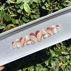 RETRO Wavy Press-On Nails |  APRES GEL-X Handmade Press-On Nails | Custom