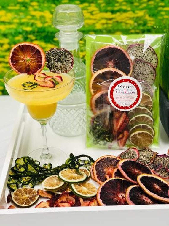 25 Piece Dried Fruit Cocktail Garnish Dragon Fruit Blood Oranges  Strawberries Limes Jalapenos New Years Party Gift Infusion Mixology 