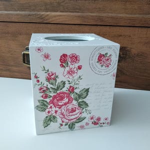 Bella salute sulla sedia, salute in stile vintage, piccolo, piccolo organizzatore per la tua stolica