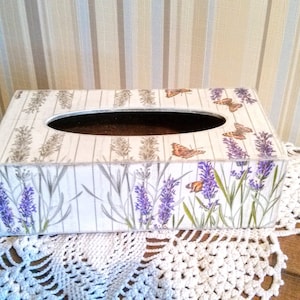 Rechteckige Taschentuchbox Bezug Provence, rechteckiger Serviettenhalter mit Lavendel, mit Lavendel bestickt