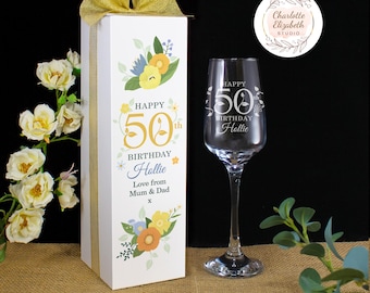 Personalised Engraved Any Age Champagne Flute Glass - 18th 21st 30th 40th 50th Birthday - Optional Gift Box - Mum Daughter Niece Sister Aunt