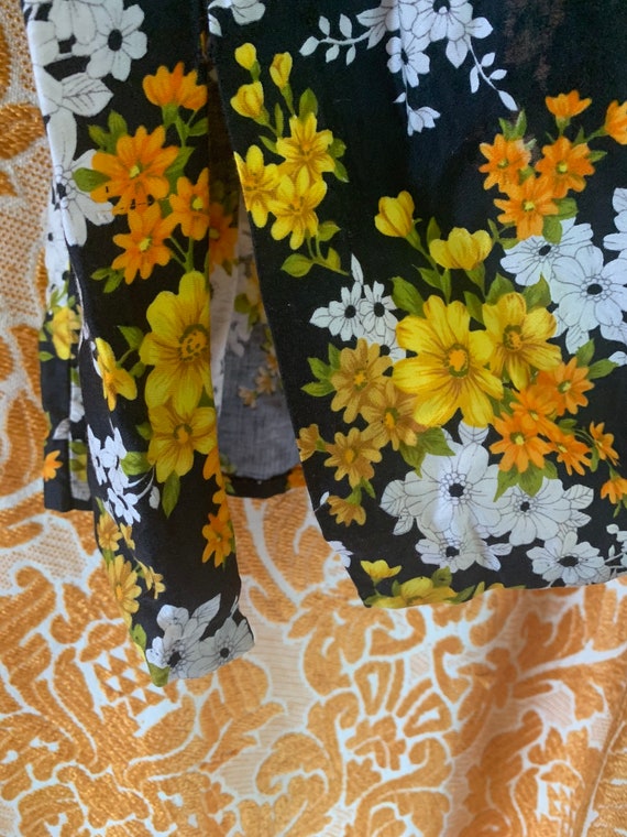 60s/ 70s floral fitted shift sleeveless dress. - image 7