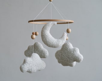 Baby mobile neutral, Boucle baby mobile, Cloud mobile, Boho baby mobile, Baby crib mobile, Nursery mobile for gender neutral nursery