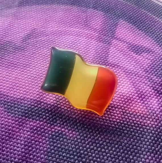 Retro French Flag Lapel Pin