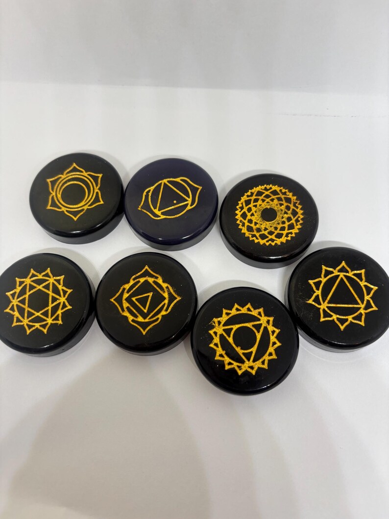7 Chakra Resin Discs | Black Energy Alignment Meditation Tools - Etsy