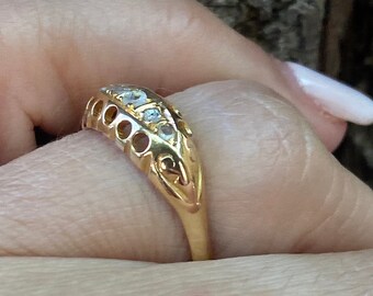 Edwardian 18ct gold diamond point ring