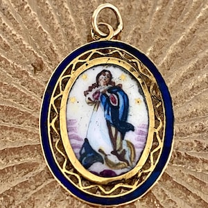 Miniature Religious Antique 18K Gold Pendant