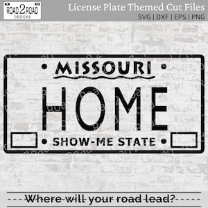 Könnte beinhalten: Schwarz-weißes Nummernschild-Design mit dem Text "MISSOURI HOME" und "SHOW-ME STATE".