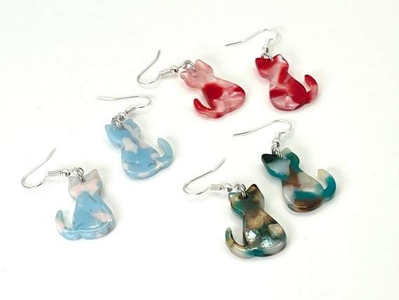 Small acetate cat earrings