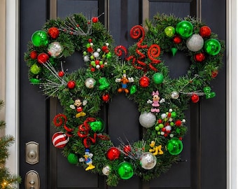 ディズニー風ミッキークリスマスリース、手作りホリデードアリース