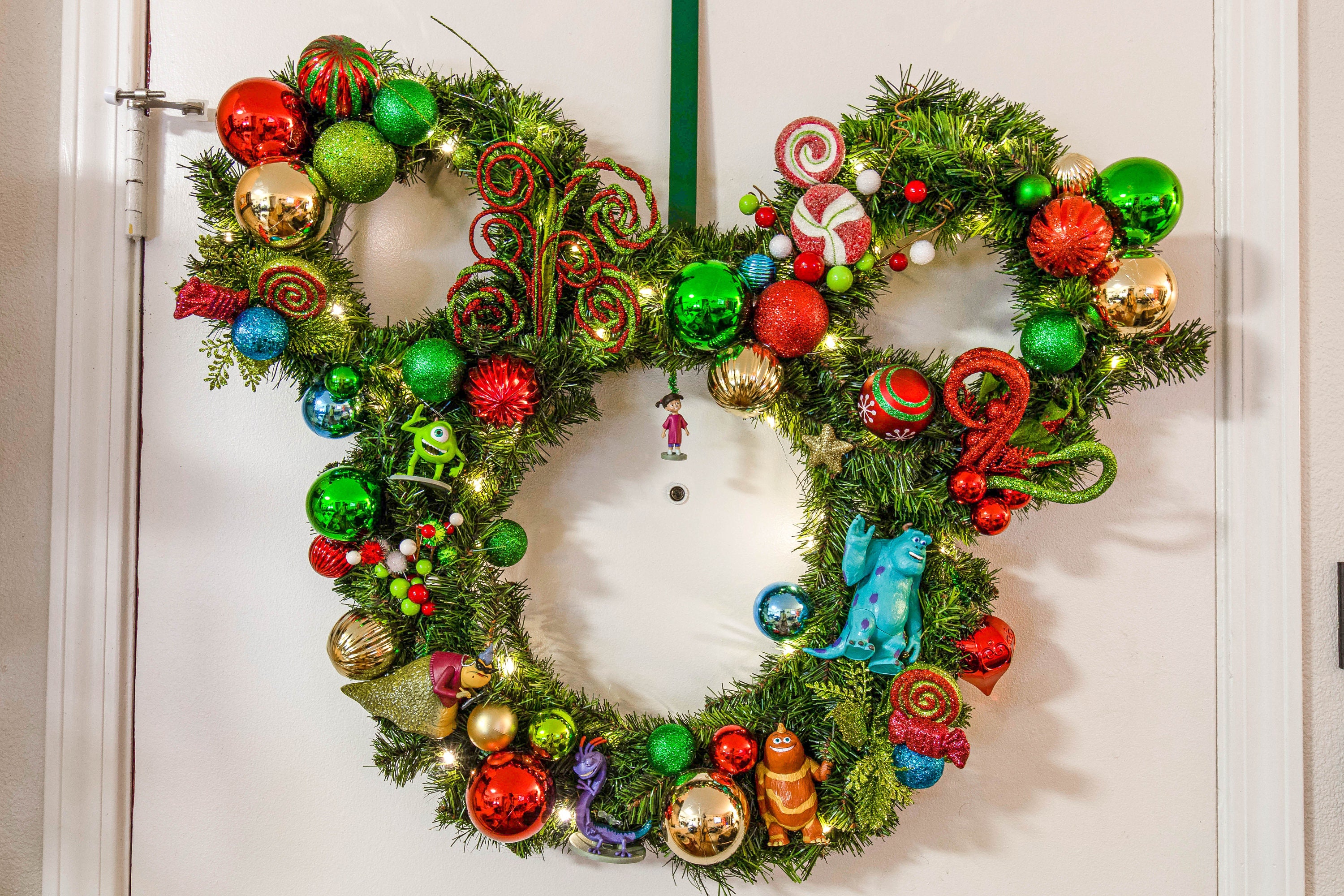 Mickey mouse wreath deals