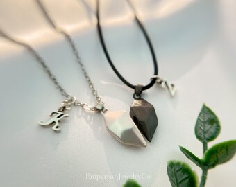 Magnetic Split Heart Necklace Set – Matching Couple/Friendship Jewelry With Quartz Crystal Pendants