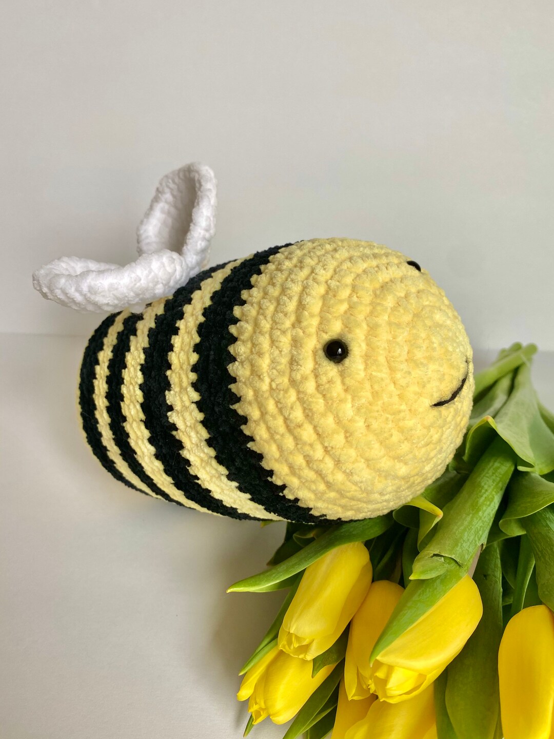 Cute Soft Bee Plush, Chenille Yarn Bee, Amigurumi Bee,crochet Bee Toy