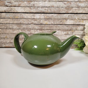 Red Wing Pottery Green Eva Ziezel Town & Country Line Tea Pot, &quot;AS IS&quot; Mid Century.