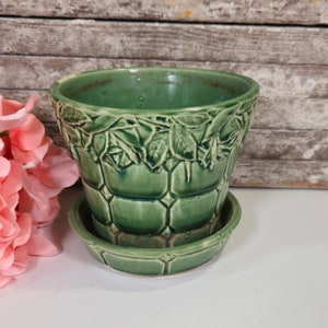 McCoy Quilted Rose Planter, Vintage Green 5" Flowerpot, American Art Pottery. 1940's with Attached Saucer.