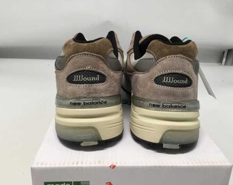 new balance retro trainers
