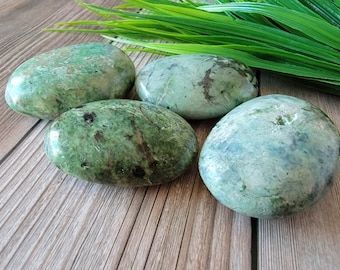 Chrysoprase Palm Stone, Chrysoprase Worry Stone, Large Chrysoprase, Chrysoprase Gallet