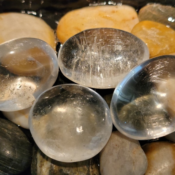 Large Clear Quartz Tumbled Crystal, Quartz Tumbled Stone, Tumbled Quartz Crystal, Clear Quartz Pebble, Quartz Worry Stone, Quartz Palm Stone