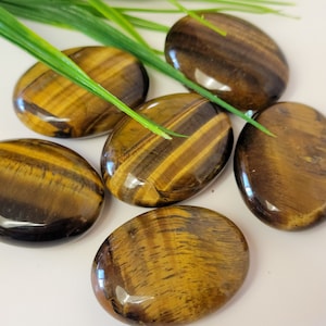 Tiger Eye Worry Stone, Tigers Eye Worry Stone, Tiger Eye Palm Stone, Tiger Eye Pillow Shape Worry Stone