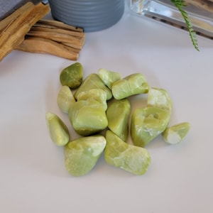 Noble Serpentine Tumbled Stone, Healerite Tumbled Stone, Tumbled Serpentine, Tumbled Healerite
