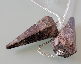 Garnet Pendulum, Garnet Dowsing Pendulum, Crystal Pendulum, Dowse Pendulum