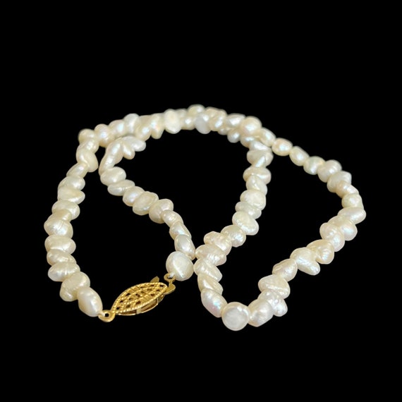 18” White Pearl Necklace. Vintage Freshwater Pear… - image 5