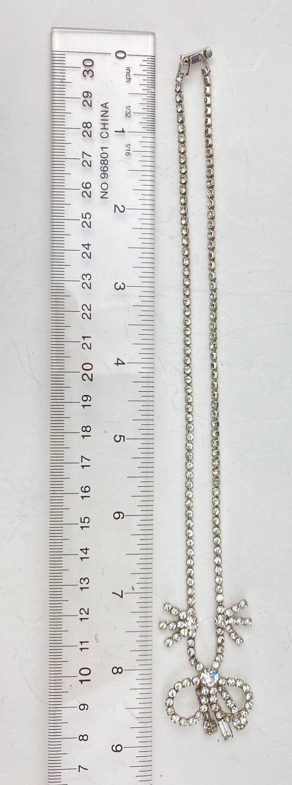 Collana Donna Argentea Con Ciondolo Fiocco E Strass – Gioiello Regolabile E Scintillante Per Compleanni, Matrimoni, Feste