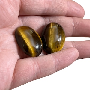 2 Large Tiger’s Eye Cabochons - Pair of Tiger’s Eye Stone Cabochons - Vintage Stone Cabochons for Jewelry Making - 1” Stone Cabochons
