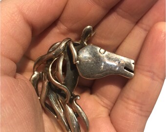 Silpada Figural Horse Pendant / Brooch / Pin. Heavy Sterling Silver 925, handmade in Thailand. Equestrian, equine, animal lover, horsey.
