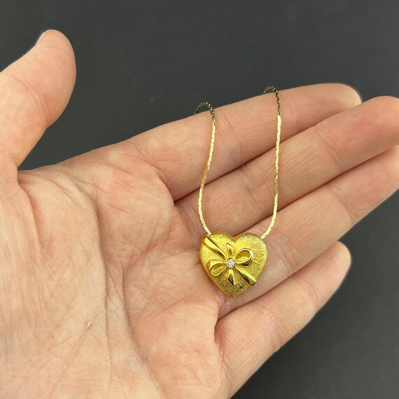 Gold Heart Bow Pendant on Chain. Vintage Gold Hea… - image 3