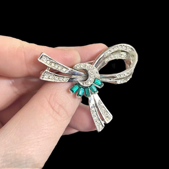 Vintage boucher bow brooch - Gem Vintage boucher bow brooch - Gem