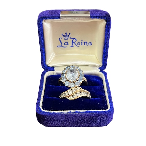 Vintage La Reine Blue Velvet Double Ring Box /  D… - image 1
