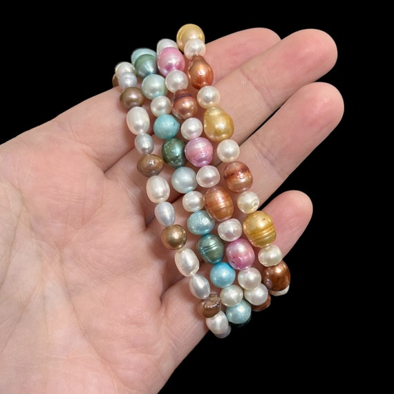 Set of 4 Pearl Stretch Bracelets / Vintage Stretchy Multicolored Pearl Bracelets / Vintage Freshwater Pearl Bracelets / Freshwater Pearl Set