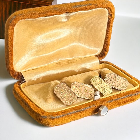 Victorian Engraved Gold Cufflinks. Antique Gold Fi