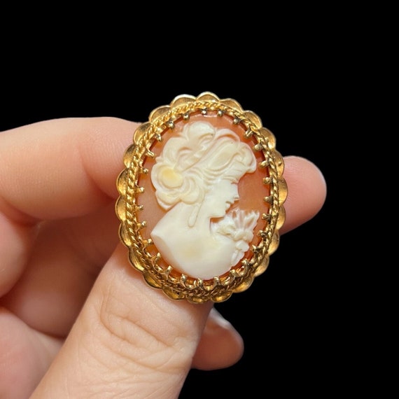 14K Gold Cameo Brooch. 1960s 14kt Cameo Brooch. Mid century 14kt