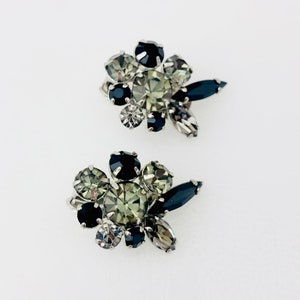 Gustave Sherman Rhinestone Starburst Earrings. Clip on Balck and Grey Sherman Earrings. Unmarked Gustav Sherman Circa 1950’s.