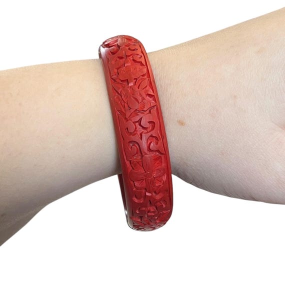 Vintage Carved Cinnabar Bangle Bracelet - Genuine Cinnabar Bracelet - Vintage Red Cinnabar Bracelet - Carved Chinese Cinnabar Bracelet View 2