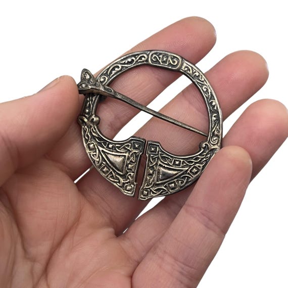 Antique Silver Scottish Pennanular Kilt Pin - Arts and Crafts Scottish Kilt Pin - Antique Scottish Shawl Clasp - Antique Scottish Brooch