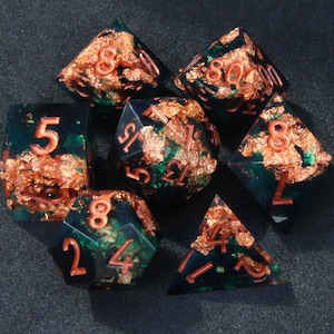 Handmade Dark Green Dice Set Sharp Edge Polyhedral RPG DnD Pathfinder D6 D20 D&D Gift Dungeons and Dragons Black Gaming Fantasy Resin Magic