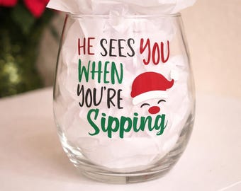 Funny Christmas Wine Glass – Santa Stemless Wine Glass – Holiday Wine Glass – Christmas Gift for Her – Christmas Party Glass