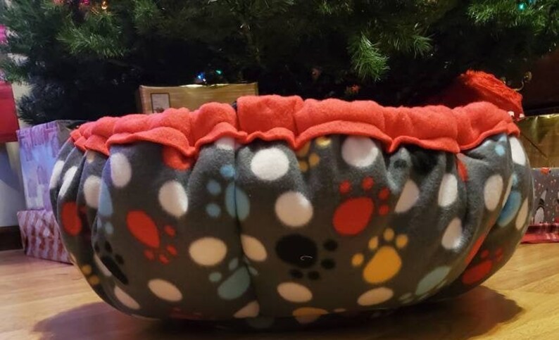 Multi color paws Nesting reversible fleece dog bed cat bed